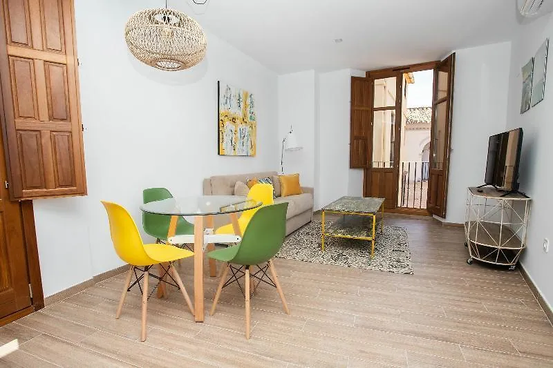 Apartamentos Boutique Martires Málaga 0*,